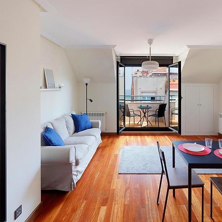 Atico Con Terraza, Vistas Al Mar Y Parking En Playa De S Lorenzo Gijon Exterior photo